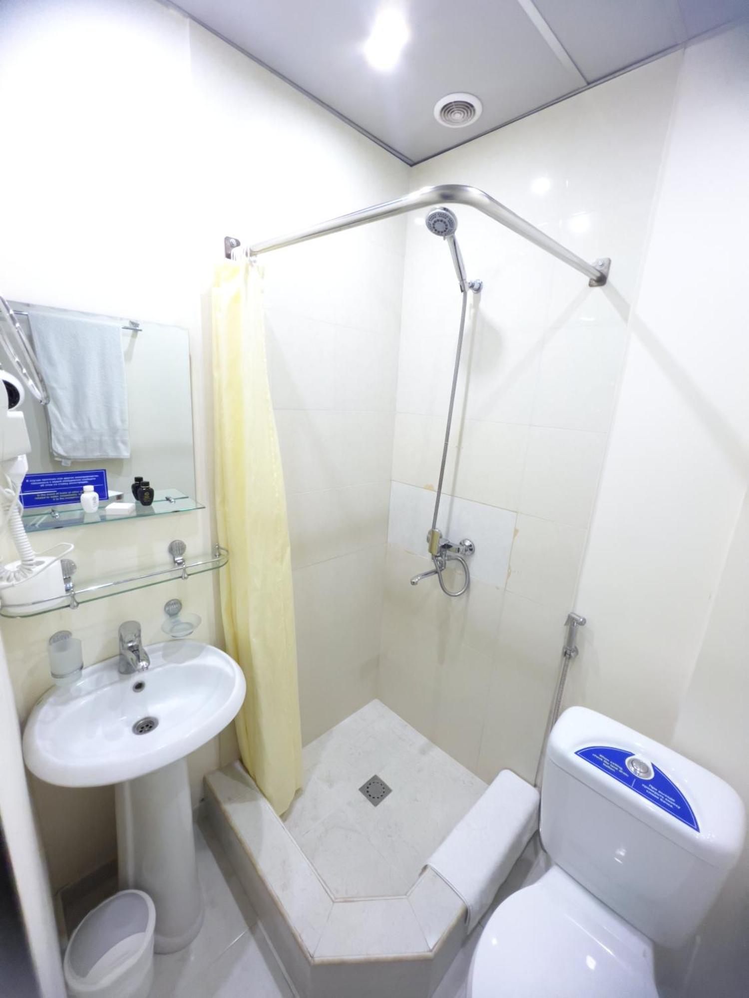 Nava Hotel Γιερεβάν Δωμάτιο φωτογραφία