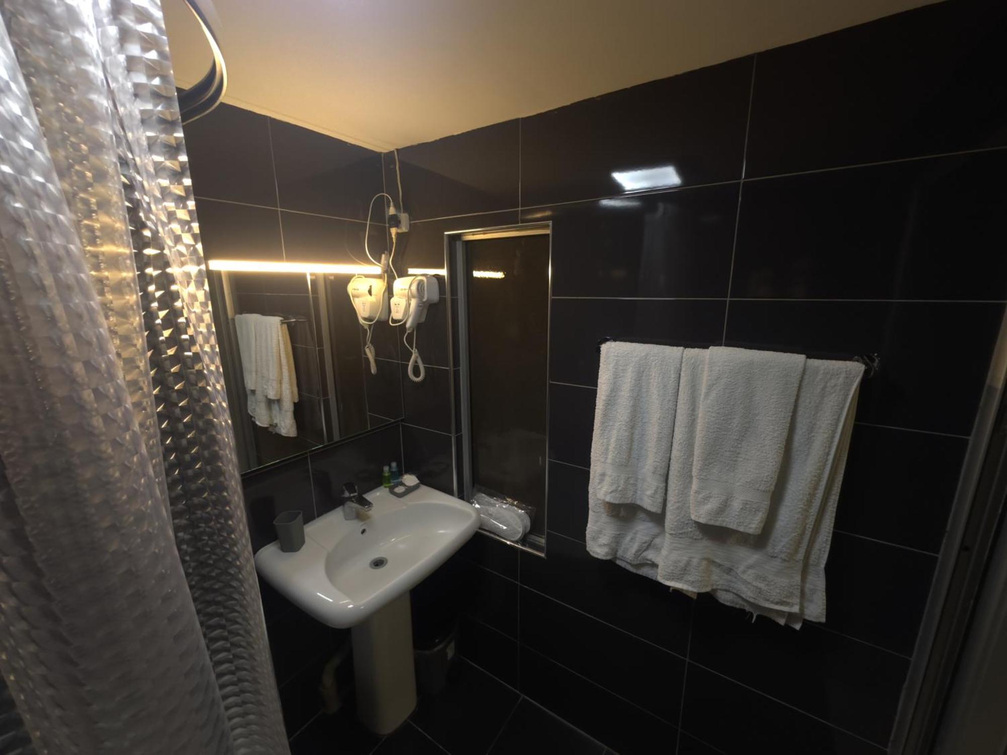 Nava Hotel Γιερεβάν Δωμάτιο φωτογραφία
